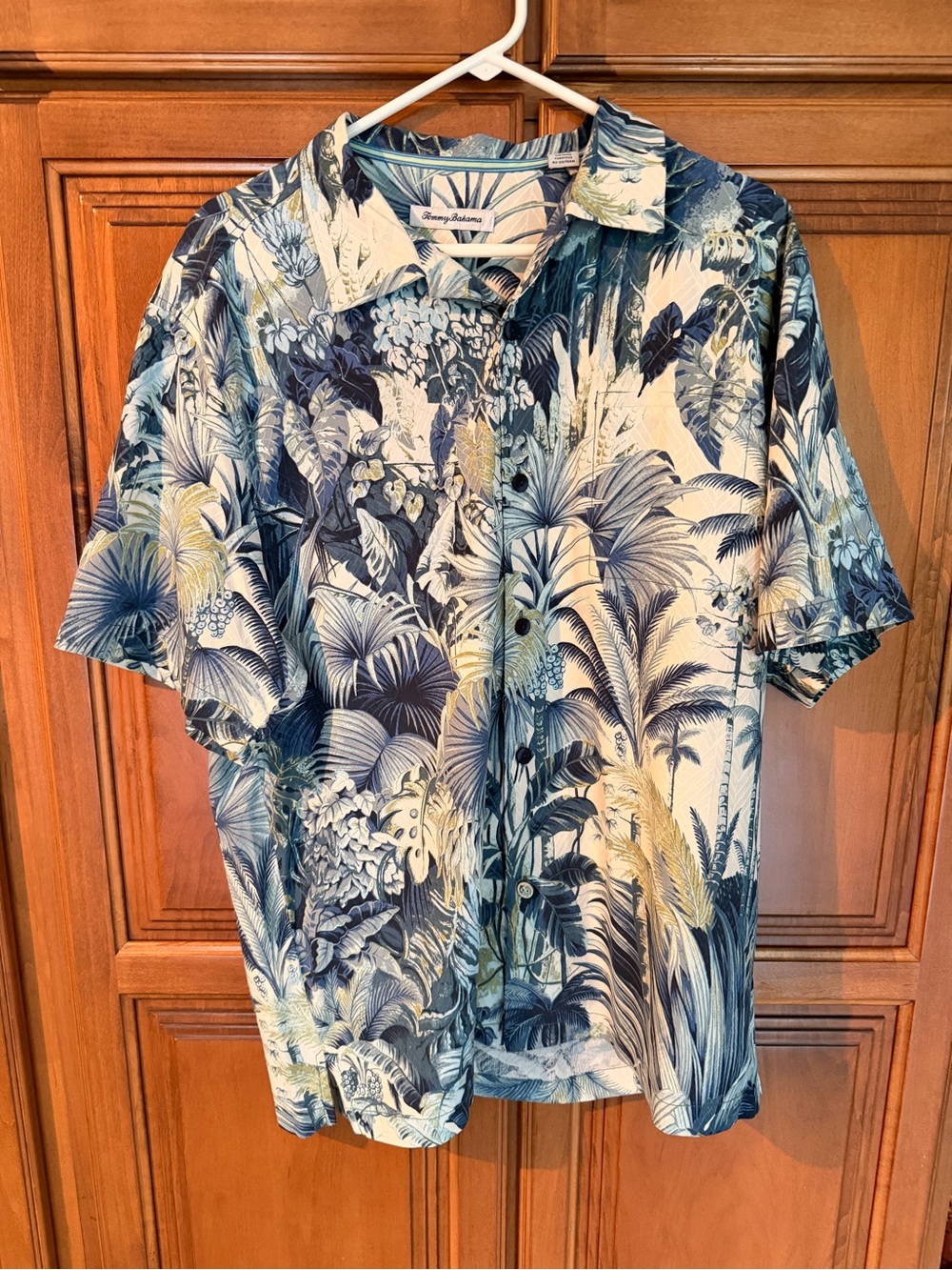 Men’s Tommy Bahama 100%Silk Tropical Print Short-Sleeve Shirt - Blue/White
